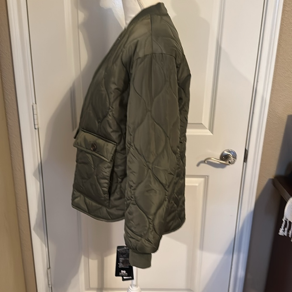 NEW-Sebby collection - Women's Quilted Short Jacket. Color-Sage- Size M - Picture 6 of 13